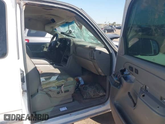 2004 GMC Sierra 1500 SLE with VIN 2GTEK19T541136881, listed as a IAAI auction lot 41477909 with 345,909 mi miles and . Bid and sale history available at DreamBid. Image 5.