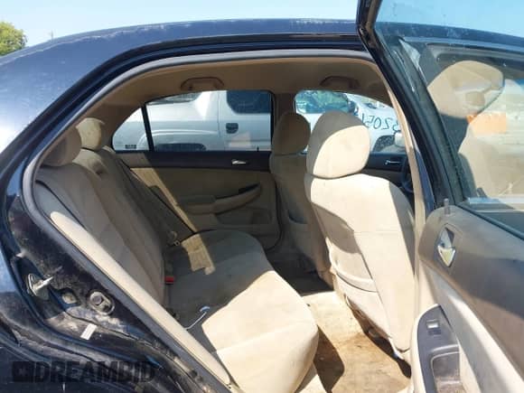 2007 Honda Accord LX SE with VIN 1HGCM66407A104198, listed as a IAAI auction lot 43205673 with 288,433 mi miles and . Bid and sale history available at DreamBid. Image 8.