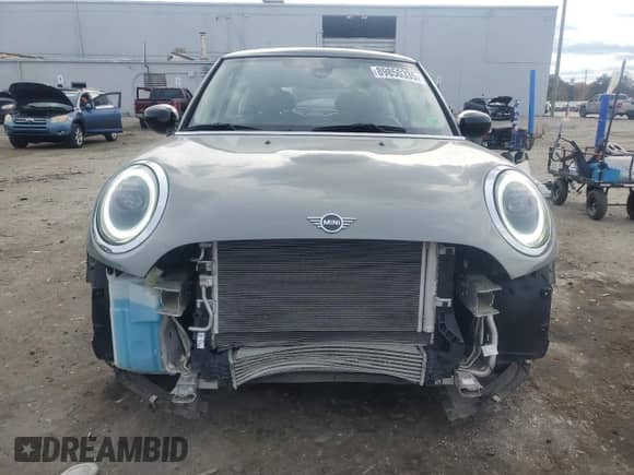 2022 MINI Hardtop Cooper with VIN WMW33DH07N2P64310, listed as a Copart auction lot 89850335 with 17,503 mi miles and Salvage title. Bid and sale history available at DreamBid. Image 5.