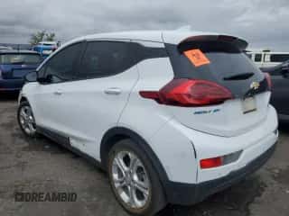 2020 Chevrolet Bolt EV LT z VIN 1G1FY6S08L4139835, wystawiony jako Copart lot #66684573 z przebiegiem 107 279 mil mil oraz . Historia ofert i sprzedaży dostępna na DreamBid. Obrazek 2.