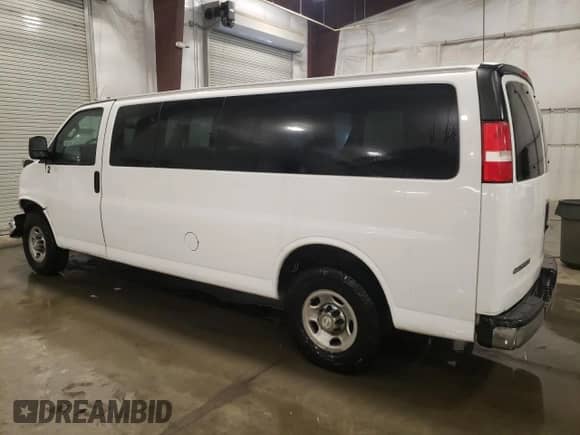 2017 Chevrolet Express Passenger LT с VIN 1GAZGPFF4H1210297, выставлен на аукционе Copart как лот 45878395 с пробегом 141 319 миль миль и Списание • Salvage title. История ставок и продаж доступна на DreamBid. Изображение 2.