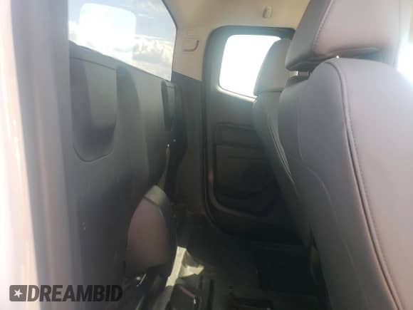 2019 Chevrolet Colorado 4WD Work Truck z VIN 1GCHTBEA2K1270030, wystawiony jako Copart lot #68033345 z przebiegiem 167 431 mil mil oraz Czysty tytuł • Clean title. Historia ofert i sprzedaży dostępna na DreamBid. Obrazek 10.