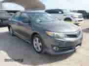 2014 Toyota Camry SE Sport с VIN 4T1BF1FKXEU810768, выставлен на аукционе IAAI как лот 43094175 с пробегом 210 359 миль миль и . История ставок и продаж доступна на DreamBid. Изображение 1.