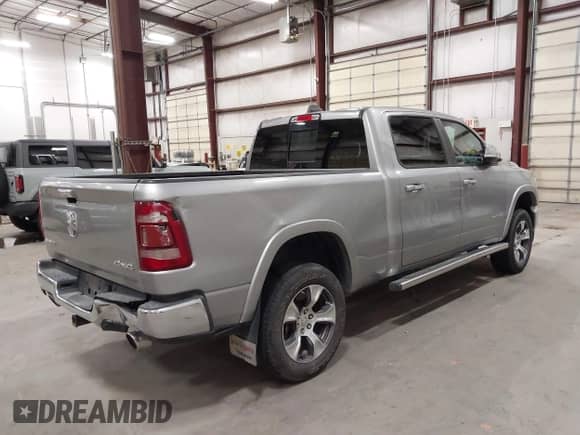 2019 Ram 1500 Laramie с VIN 1C6SRFRTXKN506382, выставлен на аукционе IAAI как лот 42526991 с пробегом 108 075 миль миль и . История ставок и продаж доступна на DreamBid. Изображение 4.