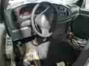 2007 Ford Econoline Cargo Commercial z VIN 1FTNE24LX7DA39592, wystawiony jako Copart lot #43045895 z przebiegiem 133 537 mil mil oraz Szkoda całkowita • Salvage title. Historia ofert i sprzedaży dostępna na DreamBid. Obrazek 8.