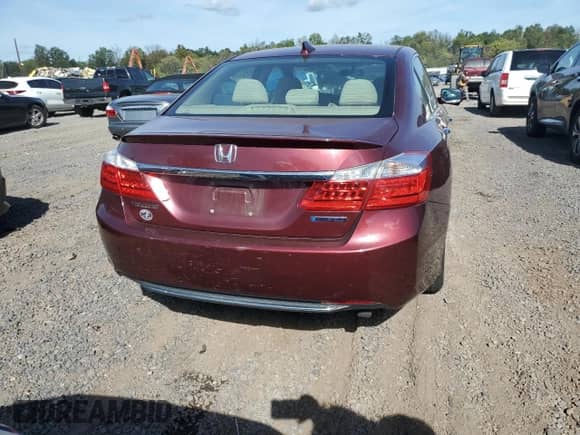 2014 Honda Accord with VIN 1HGCR6F35EA002367, listed as a Copart auction lot 84867585 with 298,761 mi miles and Clean title. Bid and sale history available at DreamBid. Image 6.