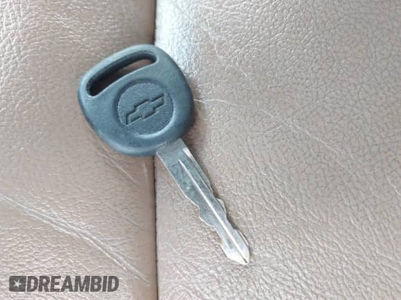 2002 Chevrolet TrailBlazer LTZ z VIN 1GNDT13S622278069, wystawiony jako IAAI lot #42296553 z przebiegiem 144 037 mil mil oraz . Historia ofert i sprzedaży dostępna na DreamBid. Obrazek 11.