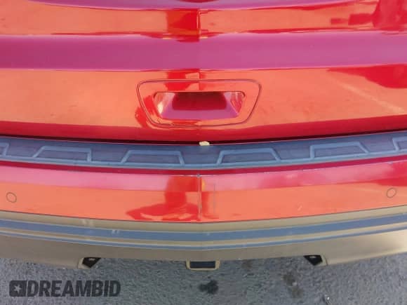 2013 Chevrolet Traverse LT with VIN 1GNKVJKD7DJ199975, listed as a IAAI auction lot 42453404 with 153,127 mi miles and . Bid and sale history available at DreamBid. Image 6.