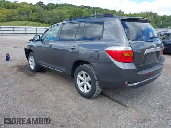 2008 Toyota Highlander z VIN JTEDS41A982007275, wystawiony jako IAAI lot #43154628 z przebiegiem 229 131 mil mil oraz . Historia ofert i sprzedaży dostępna na DreamBid. Obrazek 3.