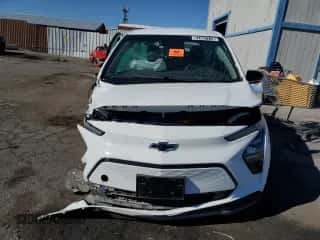 2023 Chevrolet Bolt EV 1LT z VIN 1G1FW6S07P4167511, wystawiony jako Copart lot #67437713 z przebiegiem Nie podano mil oraz . Historia ofert i sprzedaży dostępna na DreamBid. Obrazek 5.