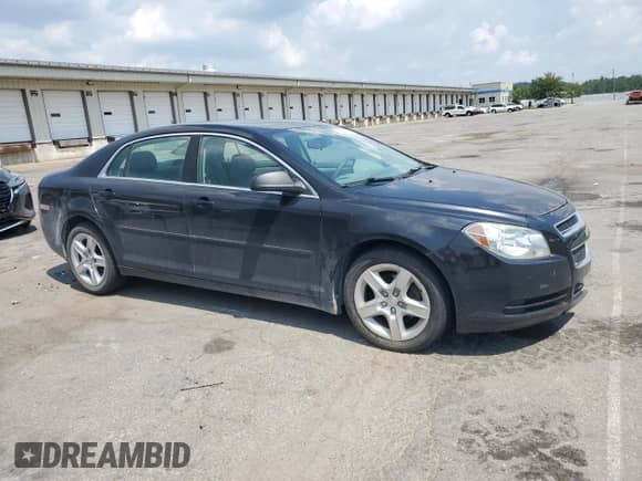2011 Chevrolet Malibu 1LS с VIN 1G1ZB5E10BF352472, выставлен на аукционе Copart как лот 68947715 с пробегом 213 423 миль миль и Списание • Salvage title. История ставок и продаж доступна на DreamBid. Изображение 4.
