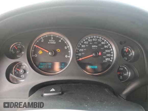 2010 Chevrolet Avalanche LS with VIN 3GNVKEE08AG295441, listed as a Copart auction lot 66998535 with 208,575 mi miles and Clean title. Bid and sale history available at DreamBid. Image 9.