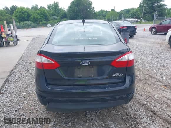 2014 Ford Fiesta S with VIN 3FADP4AJ8EM201618, listed as a IAAI auction lot 42234592 with 170,203 mi miles and . Bid and sale history available at DreamBid. Image 17.