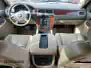 2009 Chevrolet Suburban 2LT с VIN 1GNFK26319J119160, выставлен на аукционе Copart как лот 81576395 с пробегом Не указан миль и Списание • Salvage title. История ставок и продаж доступна на DreamBid. Изображение 8.