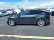 2024 Tesla Model Y с VIN 7SAYGDEDXRF050391, выставлен на аукционе IAAI как лот 43327993 с пробегом 60 206 миль миль и . История ставок и продаж доступна на DreamBid. Изображение 14.