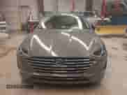 2022 Hyundai Sonata Blue с VIN KMHL24JJ3NA048305, выставлен на аукционе IAAI как лот 41572735 с пробегом 88 085 миль миль и . История ставок и продаж доступна на DreamBid. Изображение 12.