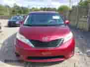 2012 Toyota Sienna z VIN 5TDKA3DC7CS013776, wystawiony jako IAAI lot #43059162 z przebiegiem 155 907 mil mil oraz . Historia ofert i sprzedaży dostępna na DreamBid. Obrazek 12.