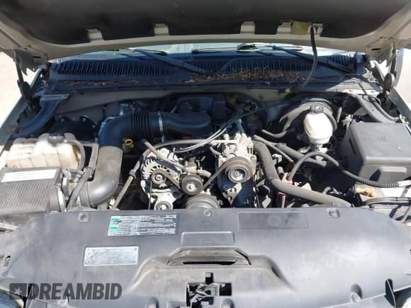 2005 GMC Sierra 1500 Work Truck z VIN 1GTEC14X75Z329484, wystawiony jako IAAI lot #42024970 z przebiegiem 193 068 mil mil oraz . Historia ofert i sprzedaży dostępna na DreamBid. Obrazek 10.