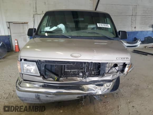 2002 Ford Econoline Cargo Recreational with VIN 1FDRE14W32HB64467, listed as a Copart auction lot 81878595 with 139,517 mi miles and Salvage title. Bid and sale history available at DreamBid. Image 5.