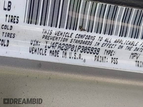 2001 Jeep Wrangler SE with VIN 1J4FA29P01P305939, listed as a IAAI auction lot 42624451 with 170,315 mi miles and . Bid and sale history available at DreamBid. Image 9.