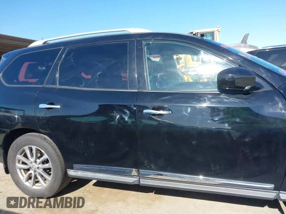 2014 Nissan Pathfinder S z VIN 5N1AR2MN5EC734033, wystawiony jako IAAI lot #42288433 z przebiegiem 96 280 mil mil oraz . Historia ofert i sprzedaży dostępna na DreamBid. Obrazek 13.