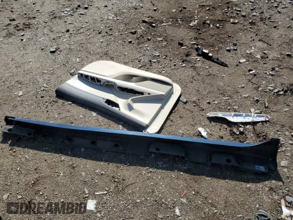 2019 Toyota Camry Hybrid LE с VIN 4T1B31HK4KU008346, выставлен на аукционе Copart как лот 66440705 с пробегом 44 010 миль миль и Списание • Salvage title. История ставок и продаж доступна на DreamBid. Изображение 12.