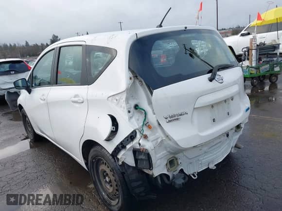 2015 Nissan Note S with VIN 3N1CE2CPXFL404411, listed as a IAAI auction lot 41199591 with 143,763 mi miles and . Bid and sale history available at DreamBid. Image 3.