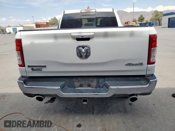 2022 Ram 1500 Big Horn with VIN 1C6SRFMT6NN400085, listed as a Copart auction lot 58599505 with 29,516 mi miles and Salvage title. Bid and sale history available at DreamBid. Image 6.