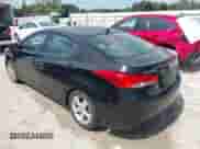 2013 Hyundai Elantra GLS z VIN KMHDH4AE2DU493590, wystawiony jako IAAI lot #43301889 z przebiegiem 101 499 mil mil oraz . Historia ofert i sprzedaży dostępna na DreamBid. Obrazek 3.