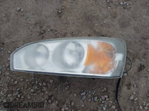 2004 Chevrolet Malibu z VIN 1G1ZS52F24F181534, wystawiony jako IAAI lot #41849927 z przebiegiem 172 347 mil mil oraz . Historia ofert i sprzedaży dostępna na DreamBid. Obrazek 12.