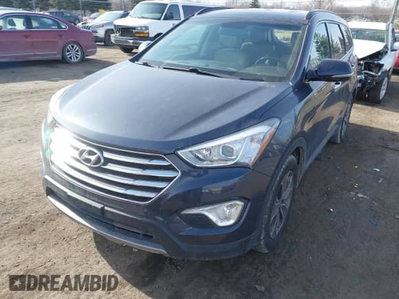 2014 Hyundai Santa Fe Limited с VIN KM8SNDHF8EU055740, выставлен на аукционе IAAI как лот 41465371 с пробегом 121 709 миль миль и . История ставок и продаж доступна на DreamBid. Изображение 17.