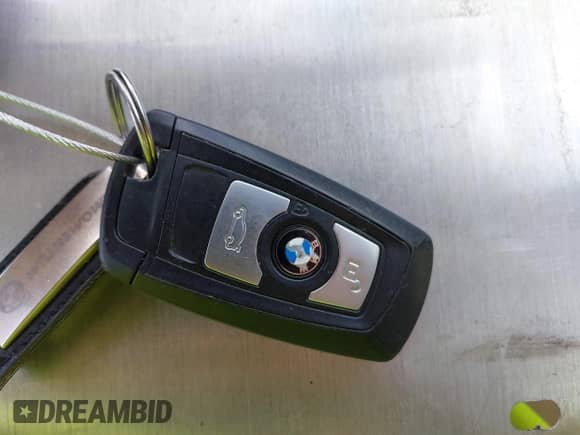2013 BMW 3 Series 320i с VIN WBA3B1C50DK129576, выставлен на аукционе IAAI как лот 42393038 с пробегом 160 370 миль миль и . История ставок и продаж доступна на DreamBid. Изображение 11.