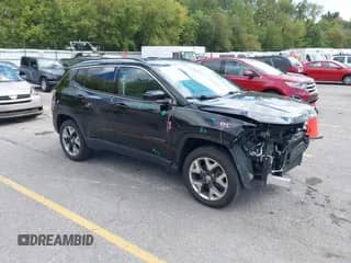 2018 Jeep Compass Limited z VIN 3C4NJDCB7JT266398, wystawiony jako IAAI lot #43317679 z przebiegiem 73 778 mil mil oraz . Historia ofert i sprzedaży dostępna na DreamBid. Obrazek 1.