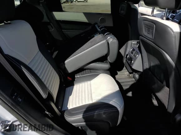 2023 Land Rover Discovery S R-Dynamic с VIN SALRT4EUXP2482372, выставлен на аукционе Copart как лот 80778615 с пробегом 19 491 миль миль и Списание • Salvage title. История ставок и продаж доступна на DreamBid. Изображение 10.