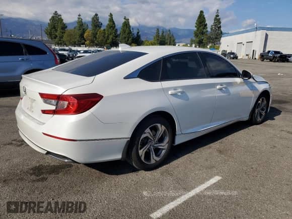 2019 Honda Accord EX-L с VIN 1HGCV1F55KA144942, выставлен на аукционе Copart как лот 86603285 с пробегом 126 740 миль миль и Списание • Salvage title. История ставок и продаж доступна на DreamBid. Изображение 3.