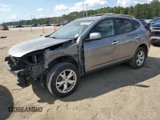 2010 Nissan Rogue SL z VIN JN8AS5MTXAW506972, wystawiony jako Copart lot #84960125 z przebiegiem 134 125 mil mil oraz Szkoda całkowita • Salvage title. Historia ofert i sprzedaży dostępna na DreamBid. Obrazek 1.