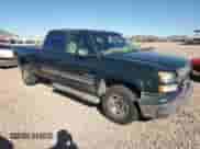 2005 Chevrolet Silverado 1500HD LT1 z VIN 1GCGC13U95F894790, wystawiony jako Copart lot #80710564 z przebiegiem 201 323 mil mil oraz Szkoda całkowita • Salvage title. Historia ofert i sprzedaży dostępna na DreamBid. Obrazek 4.