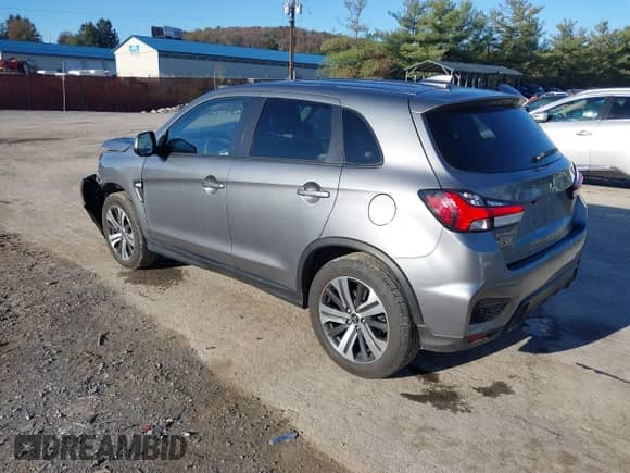 2021 Mitsubishi Outlander ES z VIN JA4ARUAU1MU005297, wystawiony jako IAAI lot #43400284 z przebiegiem 47 525 mil mil oraz . Historia ofert i sprzedaży dostępna na DreamBid. Obrazek 3.