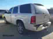 2006 Cadillac Escalade z VIN 1GYEC63NX6R152003, wystawiony jako IAAI lot #41638307 z przebiegiem 161 608 mil mil oraz . Historia ofert i sprzedaży dostępna na DreamBid. Obrazek 3.