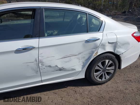 2014 Honda Accord LX z VIN 1HGCR2F34EA282811, wystawiony jako IAAI lot #39199861 z przebiegiem 88 573 mil mil oraz . Historia ofert i sprzedaży dostępna na DreamBid. Obrazek 6.