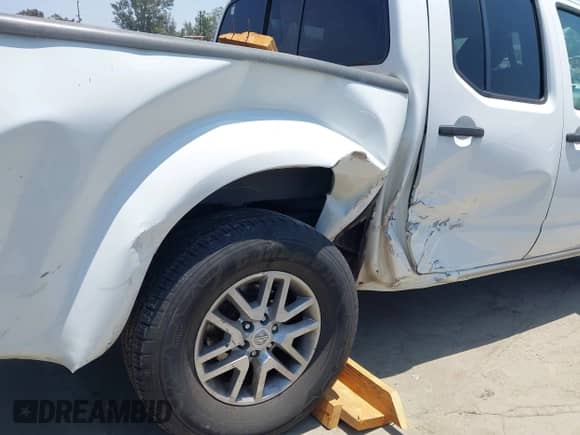 2014 Nissan Frontier SV с VIN 1N6AD0ER0EN725587, выставлен на аукционе IAAI как лот 42349058 с пробегом 101 191 миль миль и . История ставок и продаж доступна на DreamBid. Изображение 6.