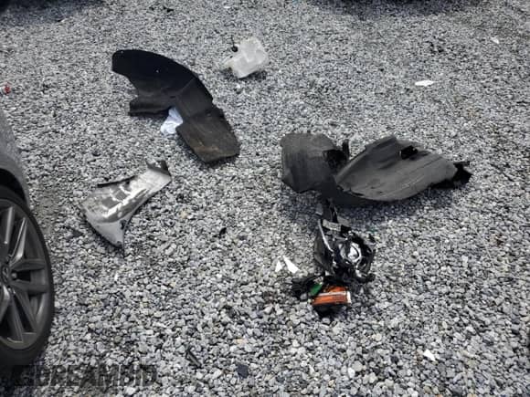 2018 Lexus IS 300 z VIN JTHBA1D28J5069450, wystawiony jako Copart lot #81246415 z przebiegiem 47 905 mil mil oraz Szkoda całkowita • Salvage title. Historia ofert i sprzedaży dostępna na DreamBid. Obrazek 12.