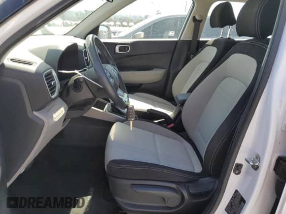 2020 Hyundai Venue SEL с VIN KMHRC8A33LU018510, выставлен на аукционе Copart как лот 69083333 с пробегом 39 406 миль миль и Списание • Salvage title. История ставок и продаж доступна на DreamBid. Изображение 7.