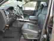 2017 Ram 1500 Laramie z VIN 1C6RR7VT5HS689596, wystawiony jako Copart lot #41760235 z przebiegiem 75 034 mil mil oraz Szkoda całkowita • Salvage title. Historia ofert i sprzedaży dostępna na DreamBid. Obrazek 7.