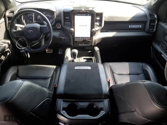 2023 Ram 1500 TRX z VIN 1C6SRFU90PN558994, wystawiony jako Copart lot #55171725 z przebiegiem 17 350 mil mil oraz Szkoda całkowita • Salvage title. Historia ofert i sprzedaży dostępna na DreamBid. Obrazek 8.