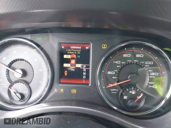 2014 Dodge Charger SXT with VIN 2C3CDXHGXEH318582, listed as a IAAI auction lot 43352491 with 165,644 mi miles and . Bid and sale history available at DreamBid. Image 7.