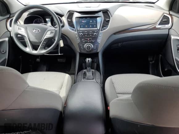 2019 Hyundai Santa Fe SE с VIN KM8SM4HF5KU299487, выставлен на аукционе Copart как лот 65533495 с пробегом 77 741 миль миль и Списание • Salvage title. История ставок и продаж доступна на DreamBid. Изображение 8.