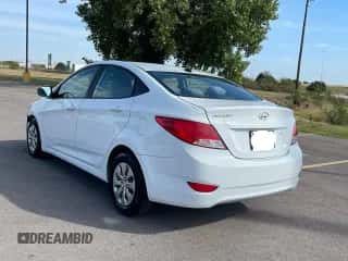 2017 Hyundai Accent SE с VIN KMHCT4AE1HU307800, выставлен на аукционе Copart как лот 90055395 с пробегом 140 648 миль миль и Чистый • Clean title. История ставок и продаж доступна на DreamBid. Изображение 3.