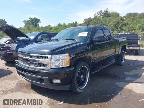 2011 Chevrolet Silverado 1500 LTZ with VIN 1GCRCTE06BZ327185, listed as a IAAI auction lot 43294145 with 90,576 mi miles and . Bid and sale history available at DreamBid. Image 17.