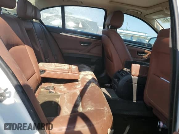 2014 BMW 5 Series 528i z VIN WBA5A5C53ED507513, wystawiony jako Copart lot #71401835 z przebiegiem Nie podano mil oraz Szkoda całkowita • Salvage title. Historia ofert i sprzedaży dostępna na DreamBid. Obrazek 10.